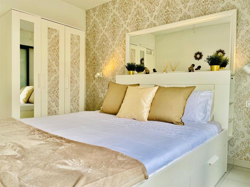 The Malibu Holiday Club Suite - Puerto Rico بورتو ريكو المظهر الخارجي الصورة